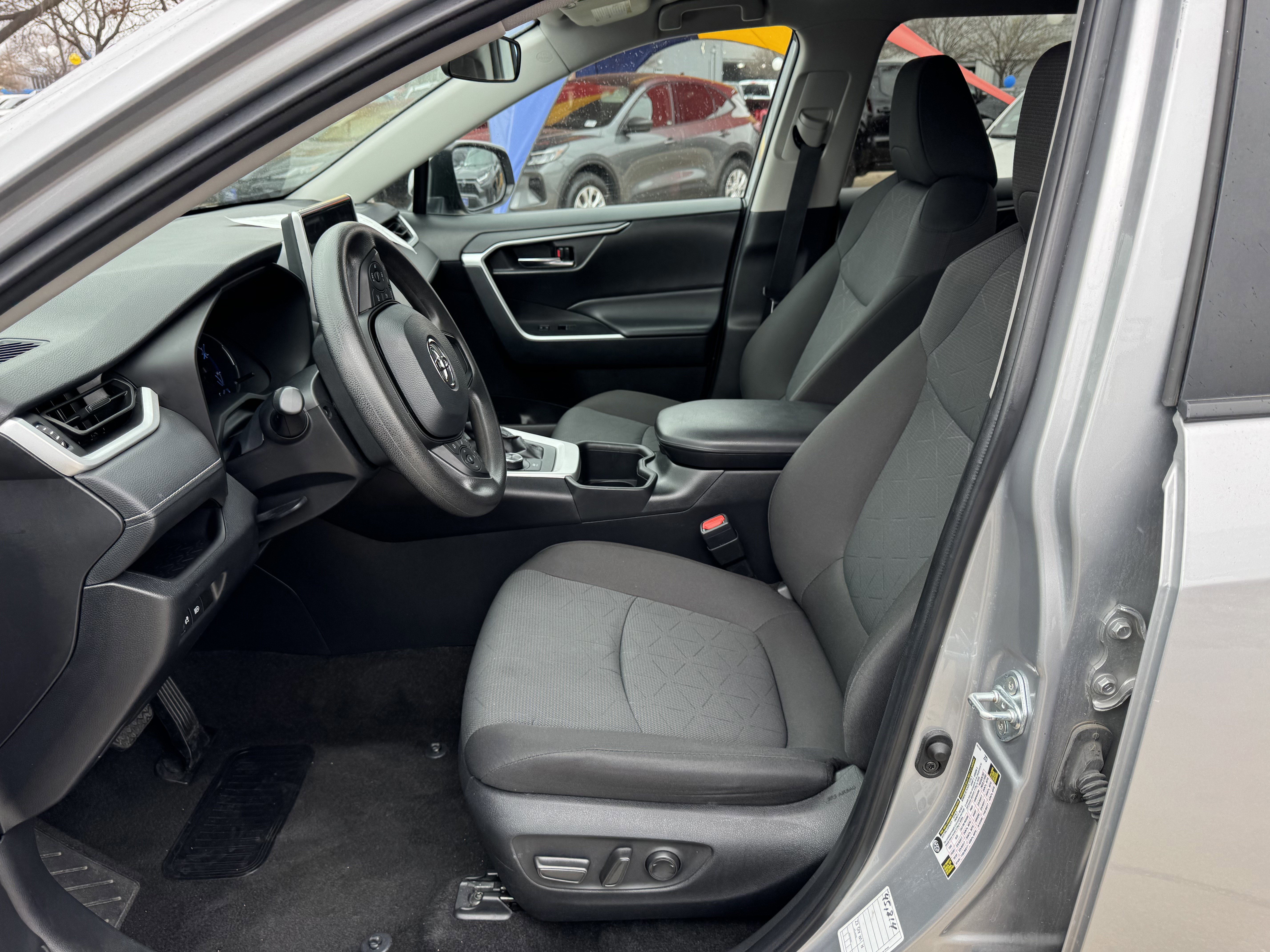 Used 2024 Toyota RAV4 XLE image 15