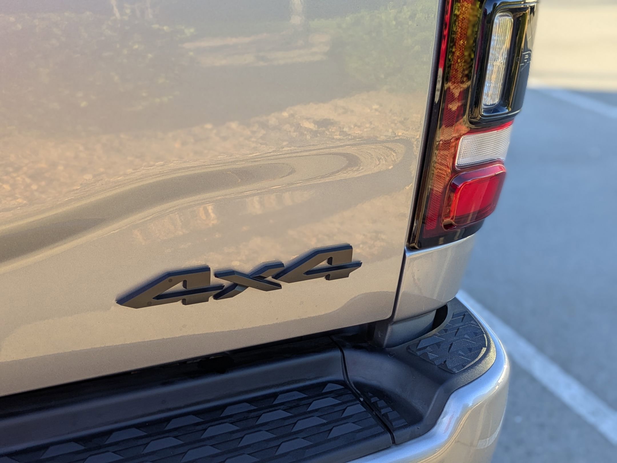 Used 2024 RAM 2500 Limited image 36