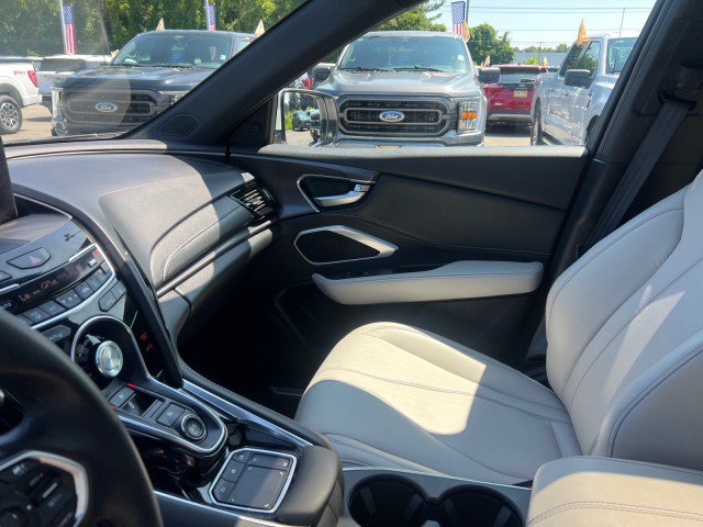 Used 2025 Acura RDX SH-AWD image 22