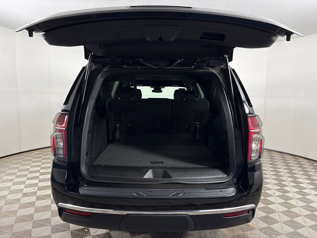 Used 2023 Chevrolet Suburban LS AWD/4WD image 32