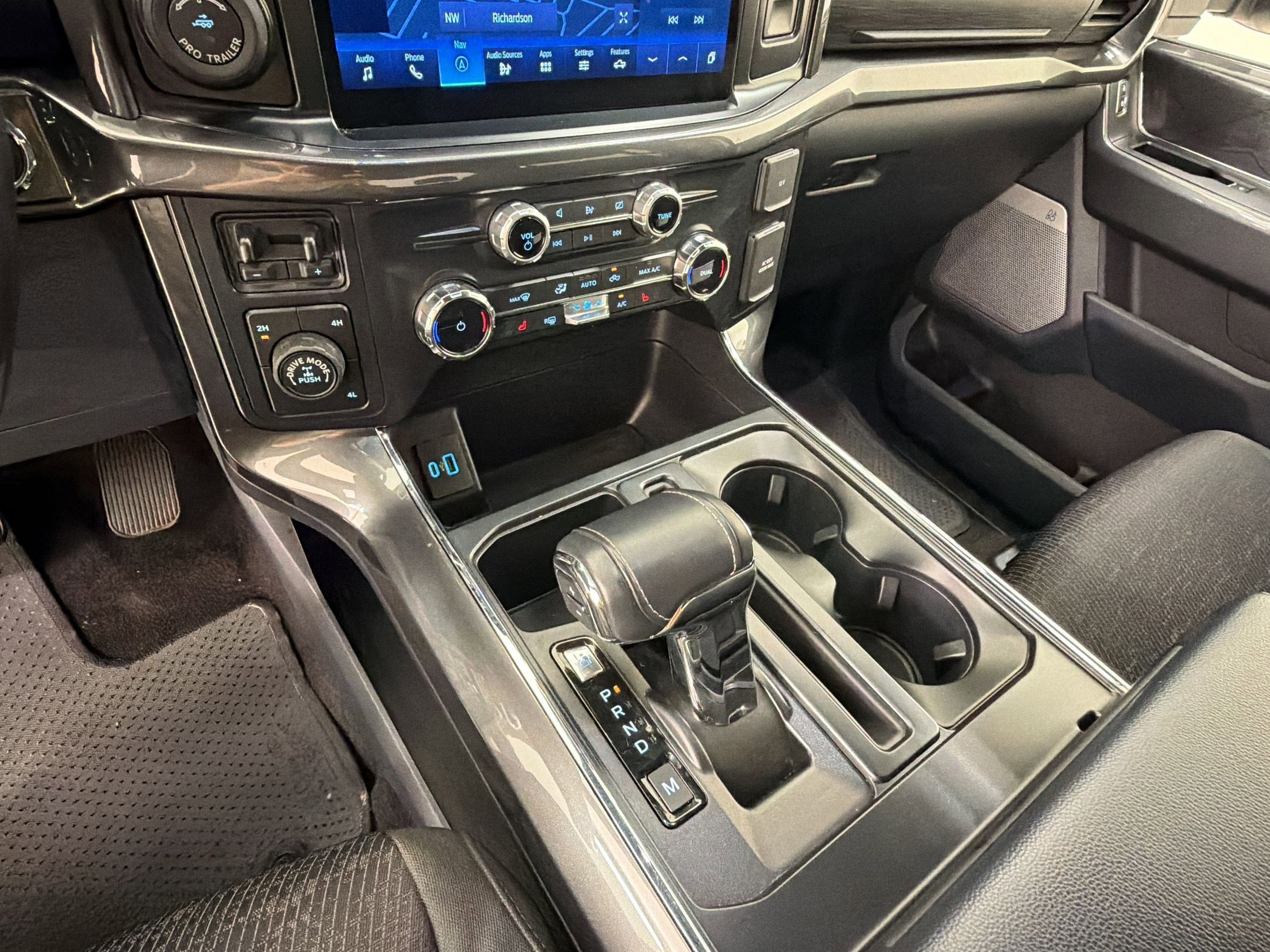 Certified 2022 Ford F150 XLT w/ Equipment Group 302A High image 25