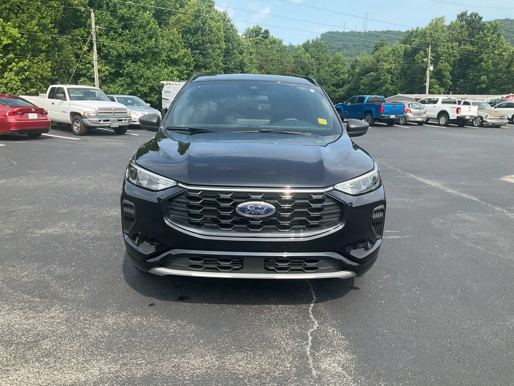 Certified 2023 Ford Escape ST-Line w/ Tech Pack #1 FWD image 2