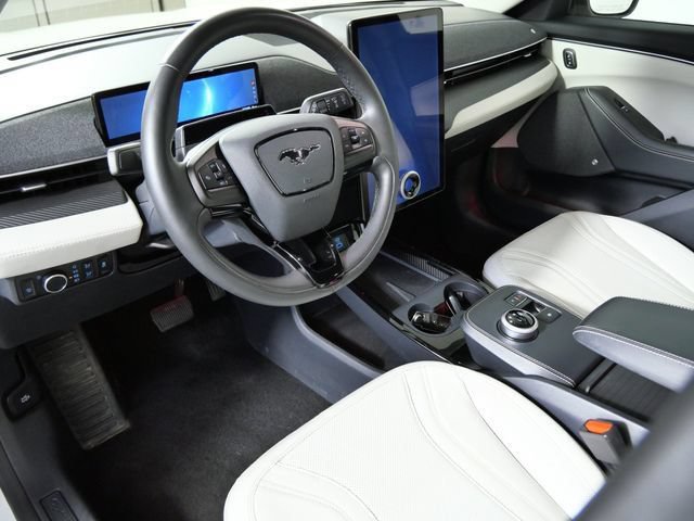 Certified 2024 Ford Mustang Mach-E Premium AWD/4WD image 3