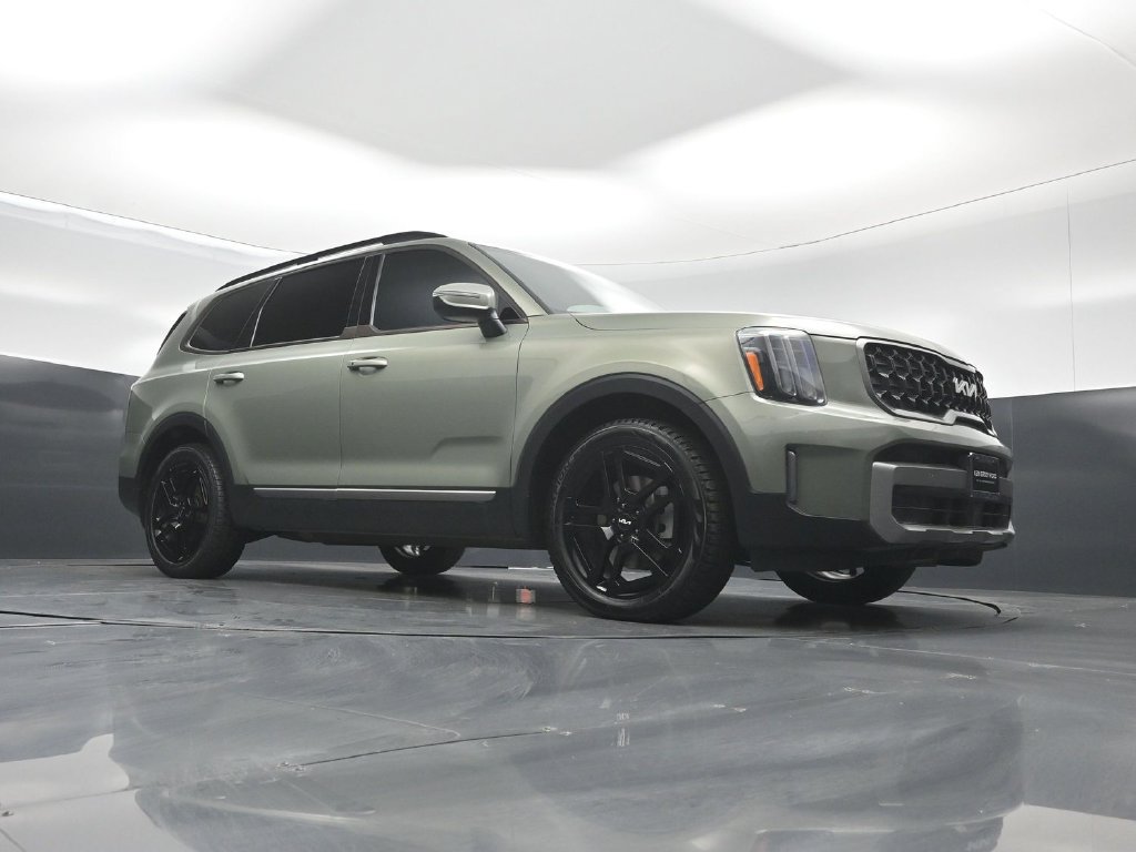 Used 2023 Kia Telluride EX X-Line AWD/4WD image 3