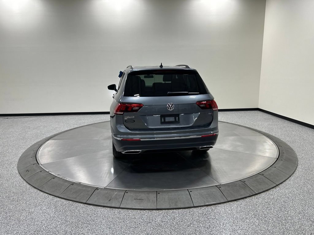 Used 2018 Volkswagen Tiguan SE w/ Panoramic Sunroof Package FWD image 8