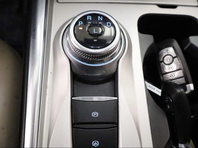 Certified 2022 Ford Explorer XLT w/ Equipment Group 202A image 31