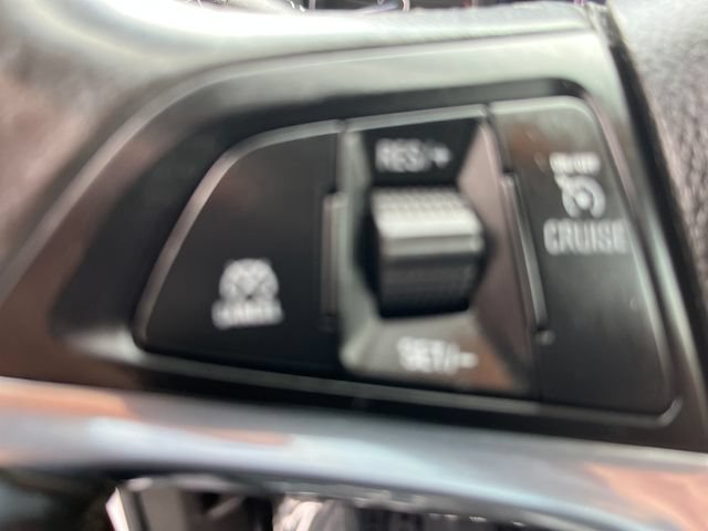 Used 2020 Buick Encore Preferred AWD/4WD image 25