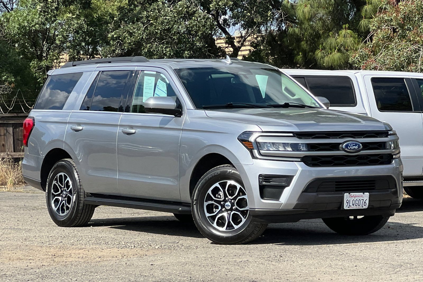 Certified 2024 Ford Expedition XLT AWD/4WD image 2