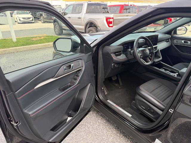 Certified 2025 Ford Explorer ST-Line w/ ST-Line Street Pack AWD/4WD image 10