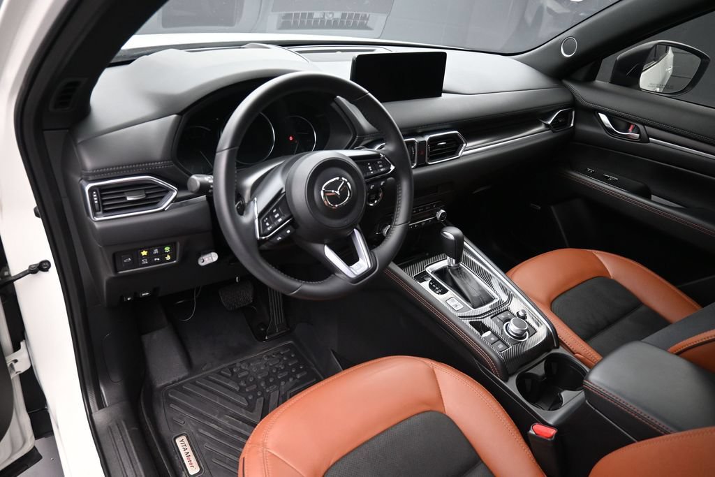 Used 2025 MAZDA CX-5 Carbon Edition AWD/4WD image 13