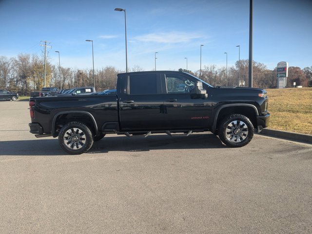 Used 2022 Chevrolet Silverado 2500 Custom w/ Custom Value Package image 2