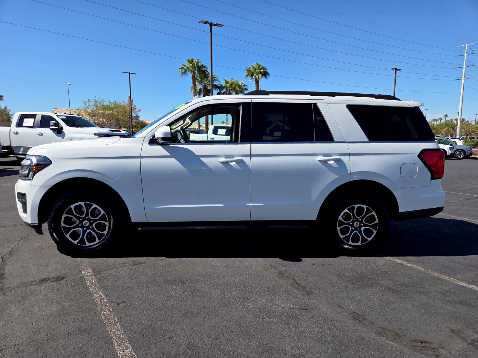 Certified 2024 Ford Expedition XLT RWD image 3