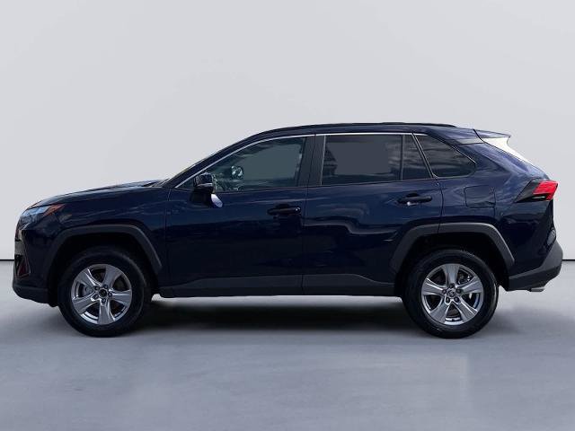 Used 2025 Toyota RAV4 XLE AWD/4WD image 2