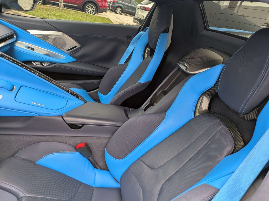 Used 2021 Chevrolet Corvette Stingray Premium Conv w/ Z51 Performance Package RWD image 14