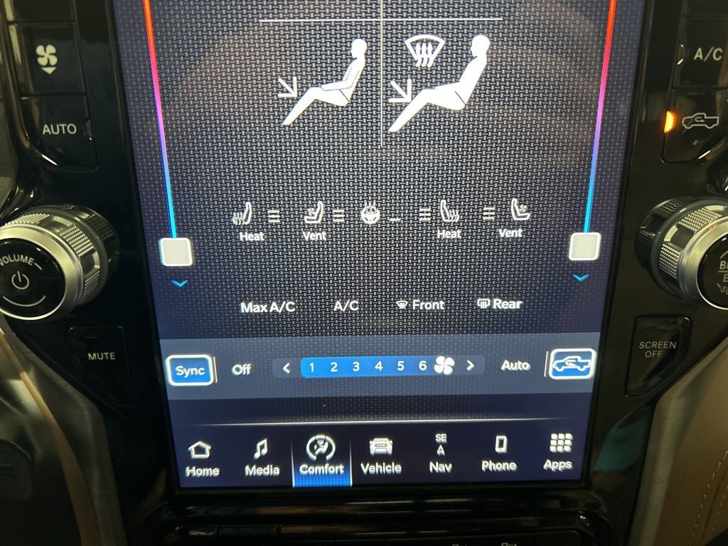 Used 2024 RAM 3500 Limited w/ Towing Technology Group image 19