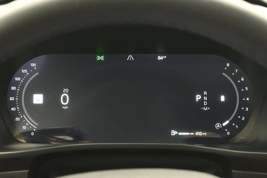 Used 2023 Volvo XC40 B4 Ultimate FWD image 18