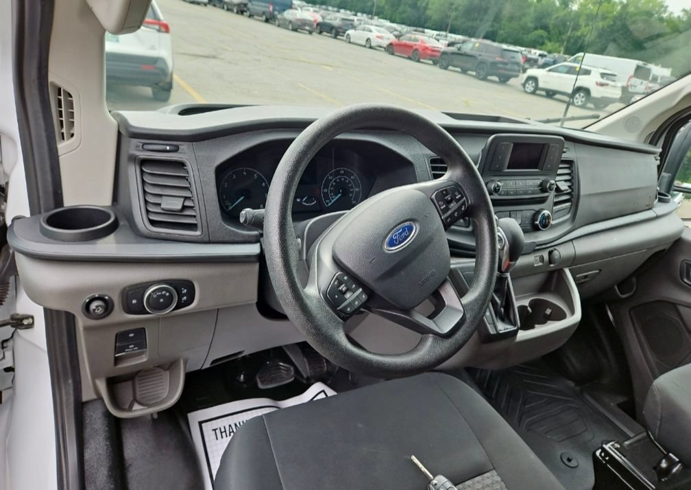 Certified 2025 Ford Transit 250 Low Roof w/ Exterior Upgrade Package RWD image 5