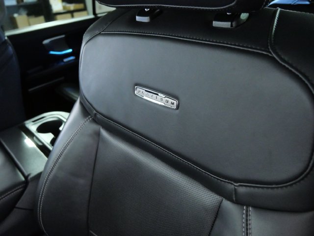 Certified 2025 Ford Expedition Platinum AWD/4WD image 19