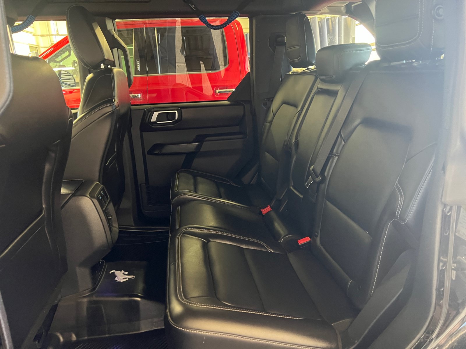 Certified 2025 Ford Bronco Outer Banks AWD/4WD image 25