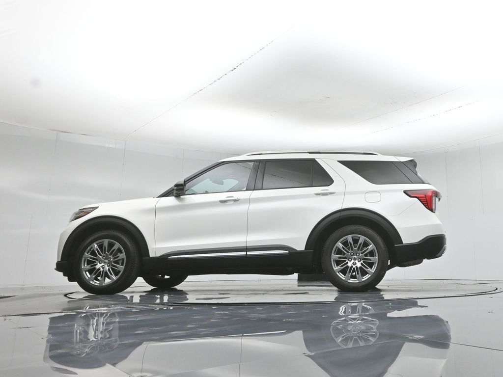 Certified 2025 Ford Explorer Platinum RWD image 58