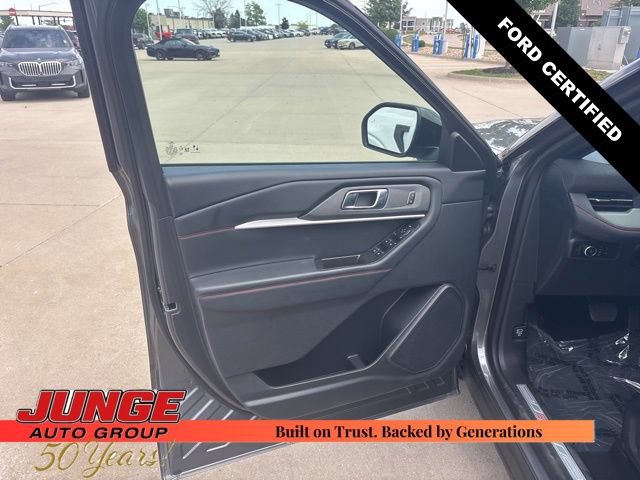 Certified 2025 Ford Explorer ST-Line AWD/4WD image 15