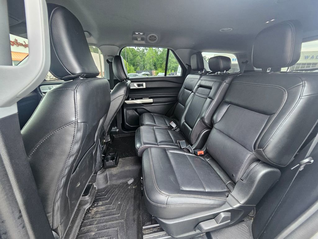 Certified 2022 Ford Explorer Limited AWD/4WD image 11