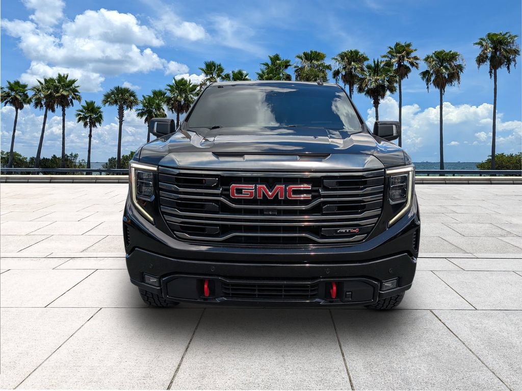 Used 2022 GMC Sierra 1500 AT4 w/ AT4 Premium Package AWD/4WD image 2