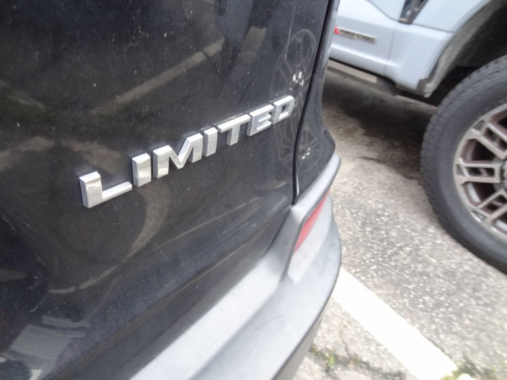 Used 2021 Jeep Cherokee Limited AWD/4WD image 5