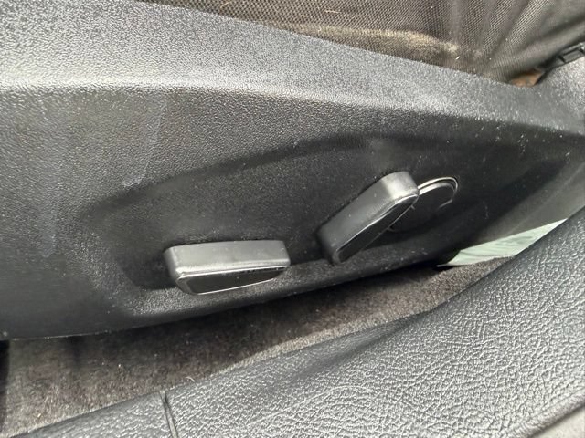Certified 2018 Ford Fusion SE w/ Fusion SE Technology Package FWD image 11