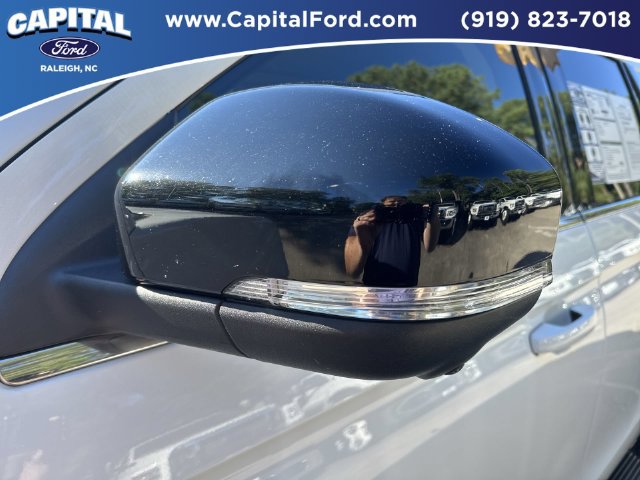 Certified 2025 Ford Expedition Active AWD/4WD image 12