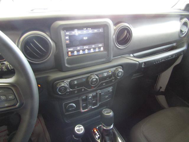 Used 2023 Jeep Wrangler Unlimited Sport AWD/4WD image 23