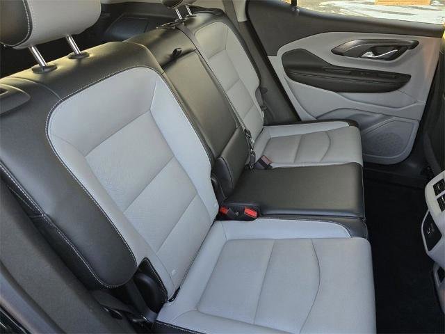 Used 2022 GMC Terrain SLT w/ Infotainment Package II image 16