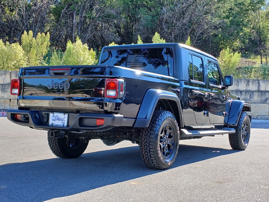 Used 2021 Jeep Gladiator Sport AWD/4WD image 3