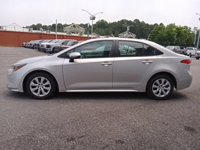 Used 2024 Toyota Corolla LE FWD image 6