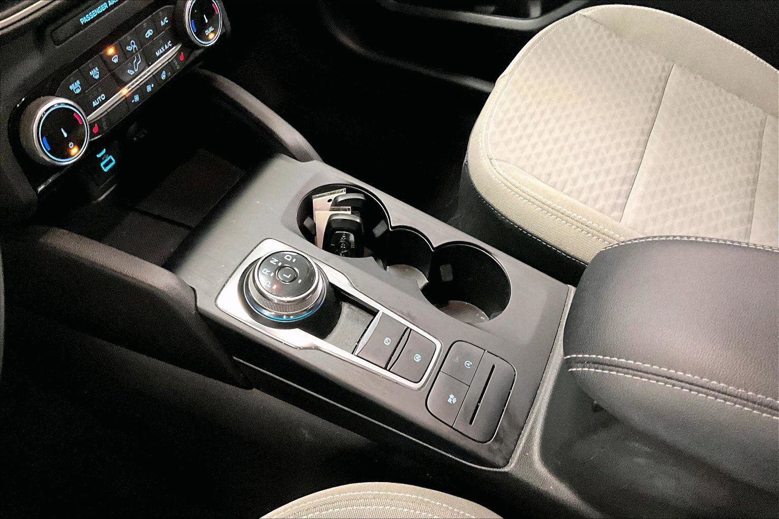 Certified 2022 Ford Escape SE w/ Convenience Package image 16