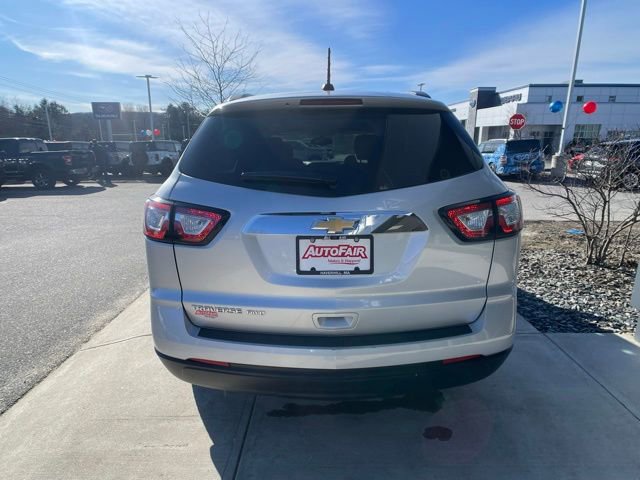 Used 2017 Chevrolet Traverse LS image 4