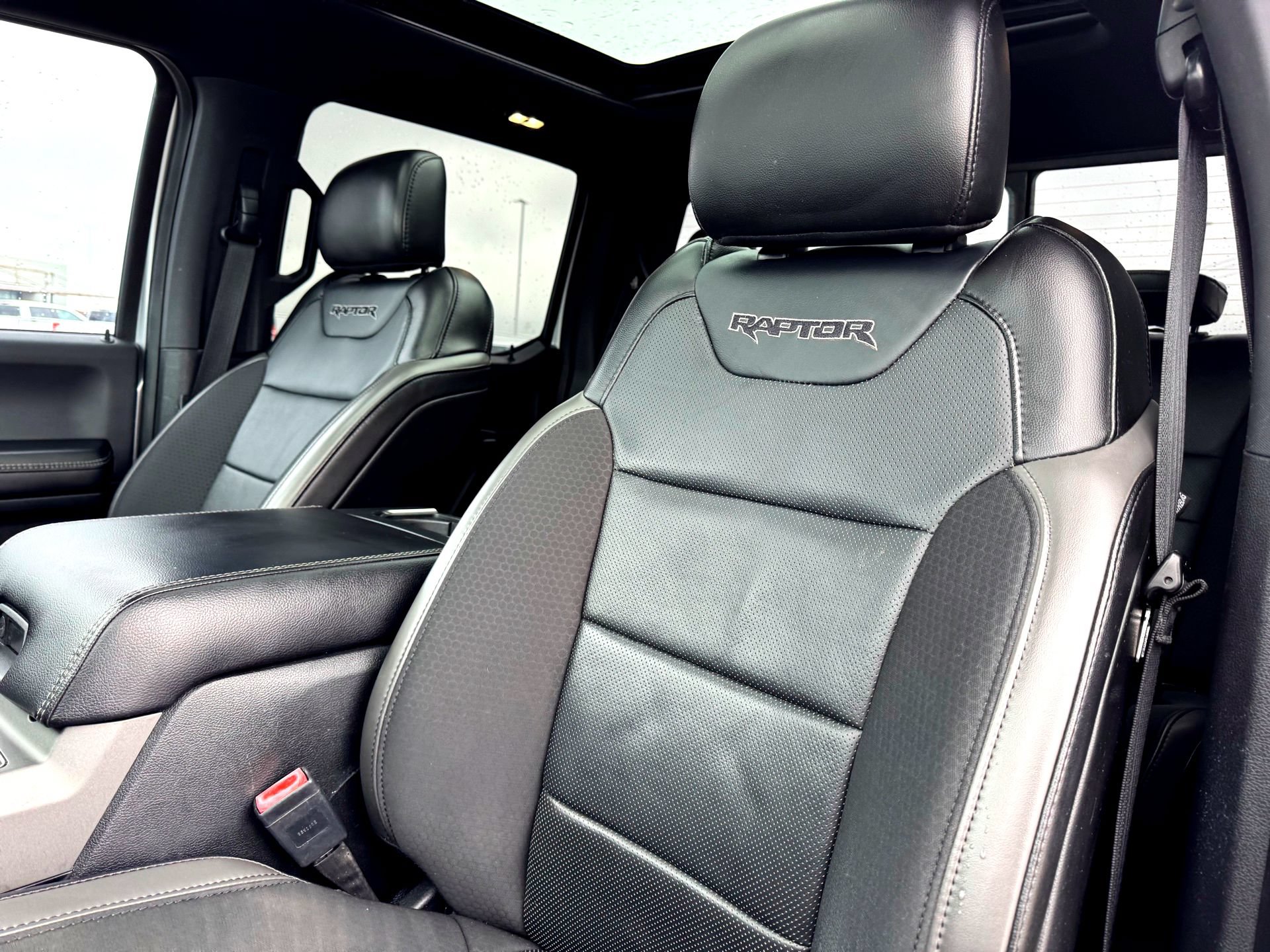 Certified 2019 Ford F150 Raptor w/ Equipment Group 802A Luxury AWD/4WD image 13