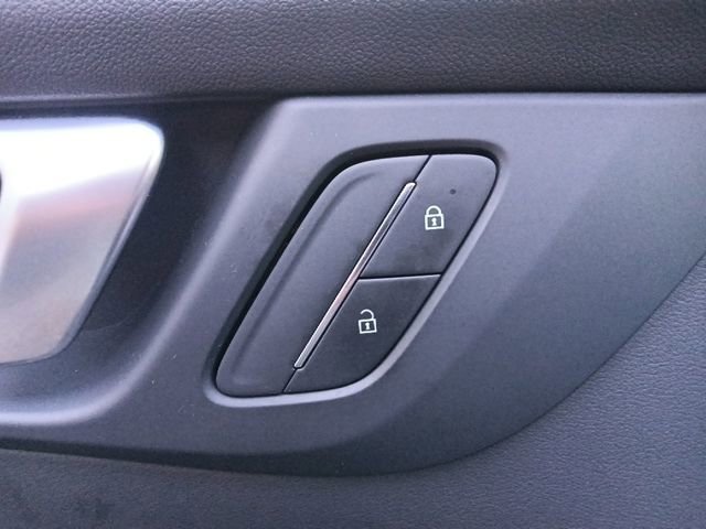 Used 2025 Buick Enclave Sport Touring FWD image 12