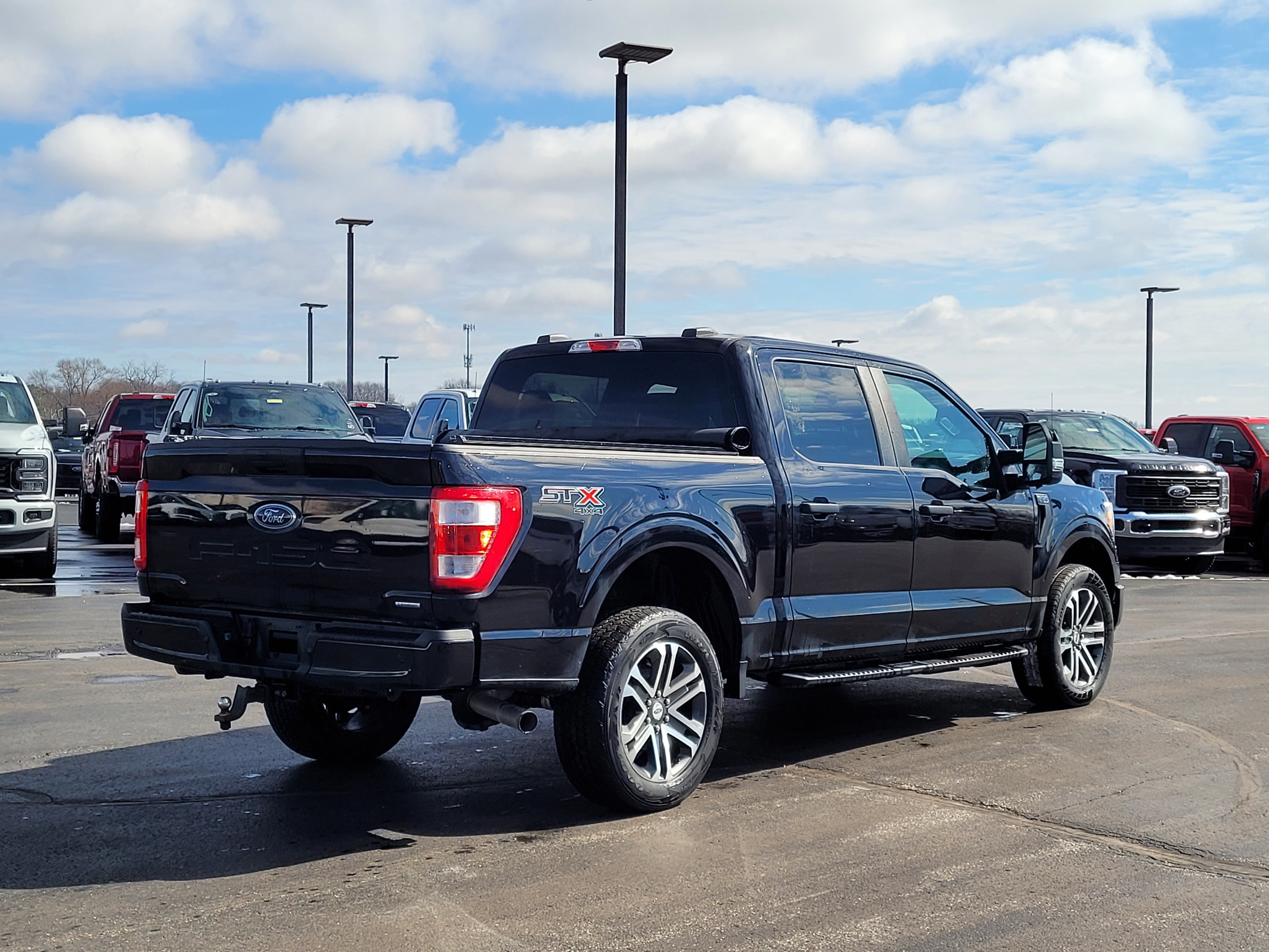 Certified 2022 Ford F150 XL w/ STX Appearance Package image 5