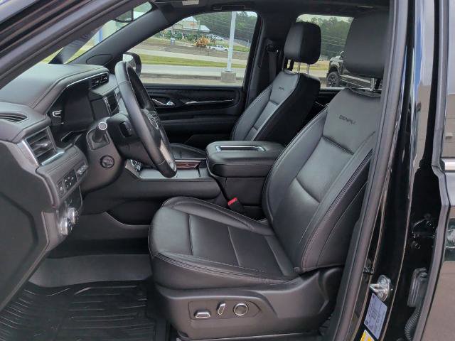 Used 2024 GMC Yukon XL Denali RWD image 9