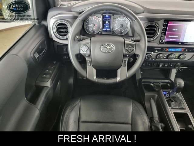 Used 2021 Toyota Tacoma TRD Sport w/ TRD Premium Sport Package AWD/4WD image 24