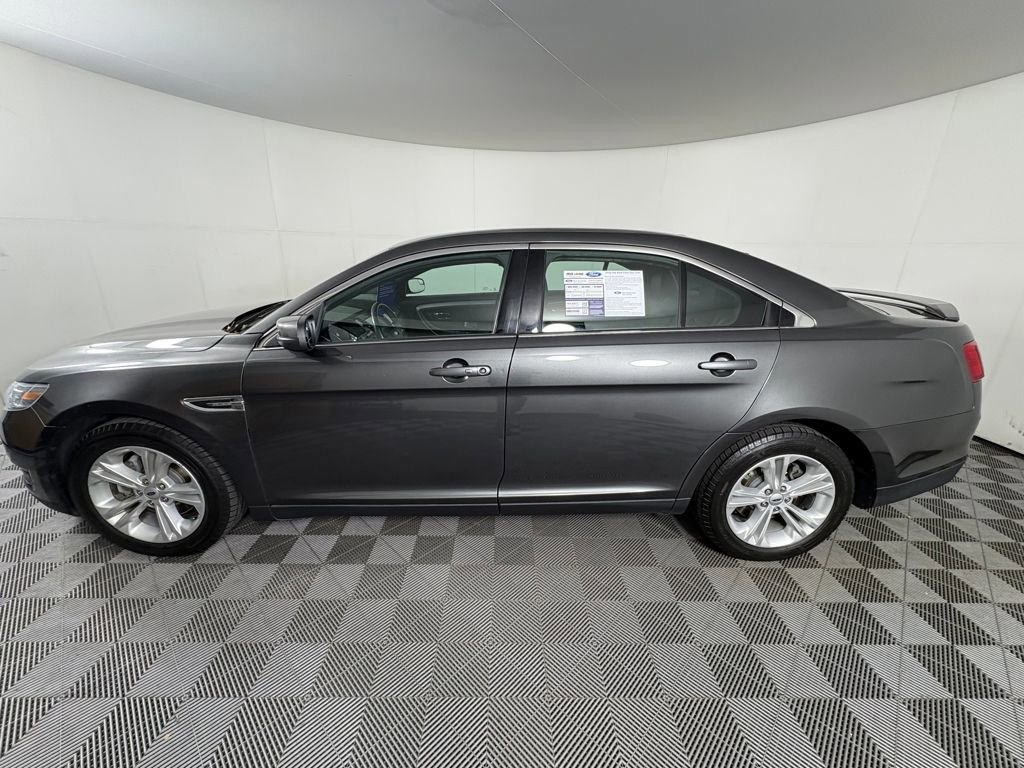 Certified 2019 Ford Taurus SEL w/ Equipment Group 201A image 2