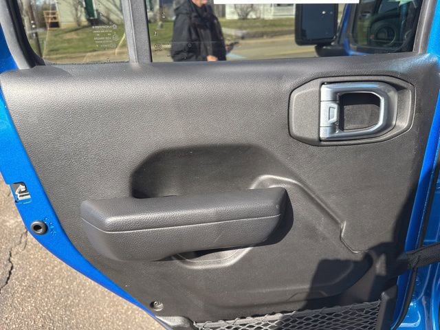 Used 2025 Jeep Wrangler Unlimited Rubicon image 44