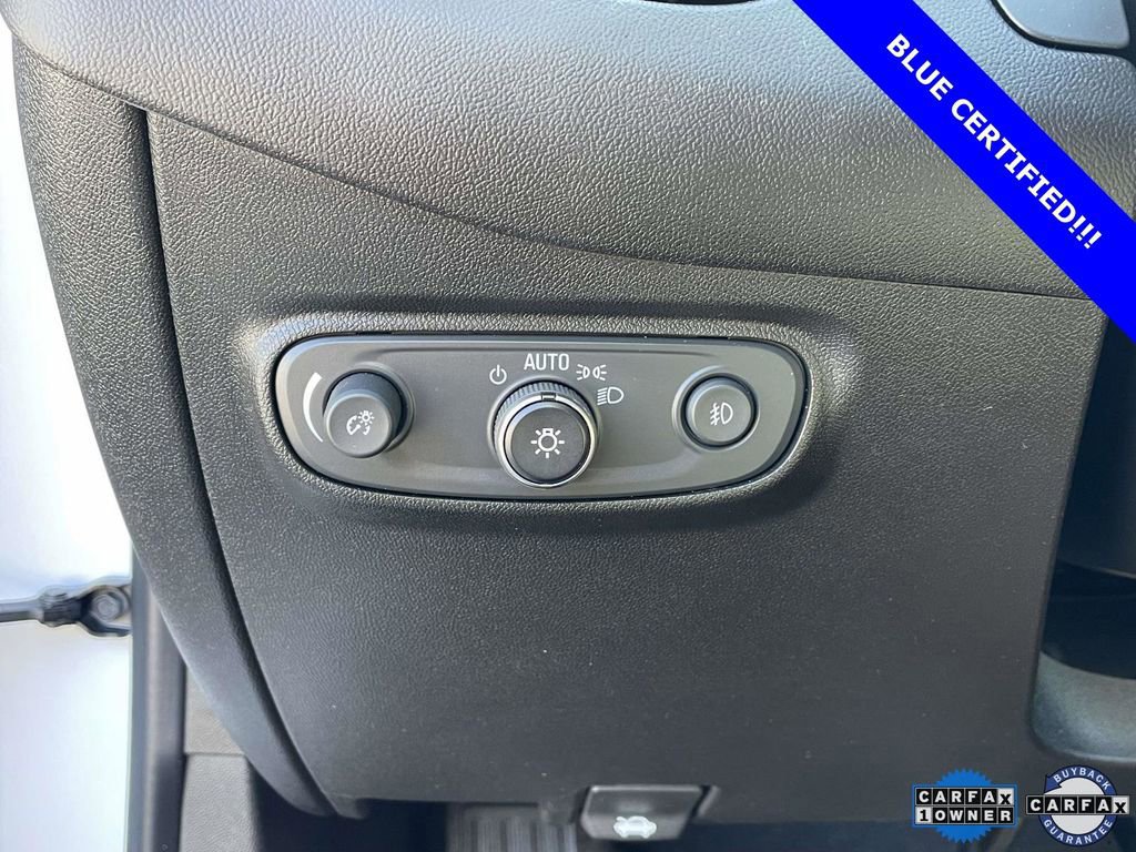 Used 2020 Chevrolet Equinox LT w/ Driver Convenience Package image 18