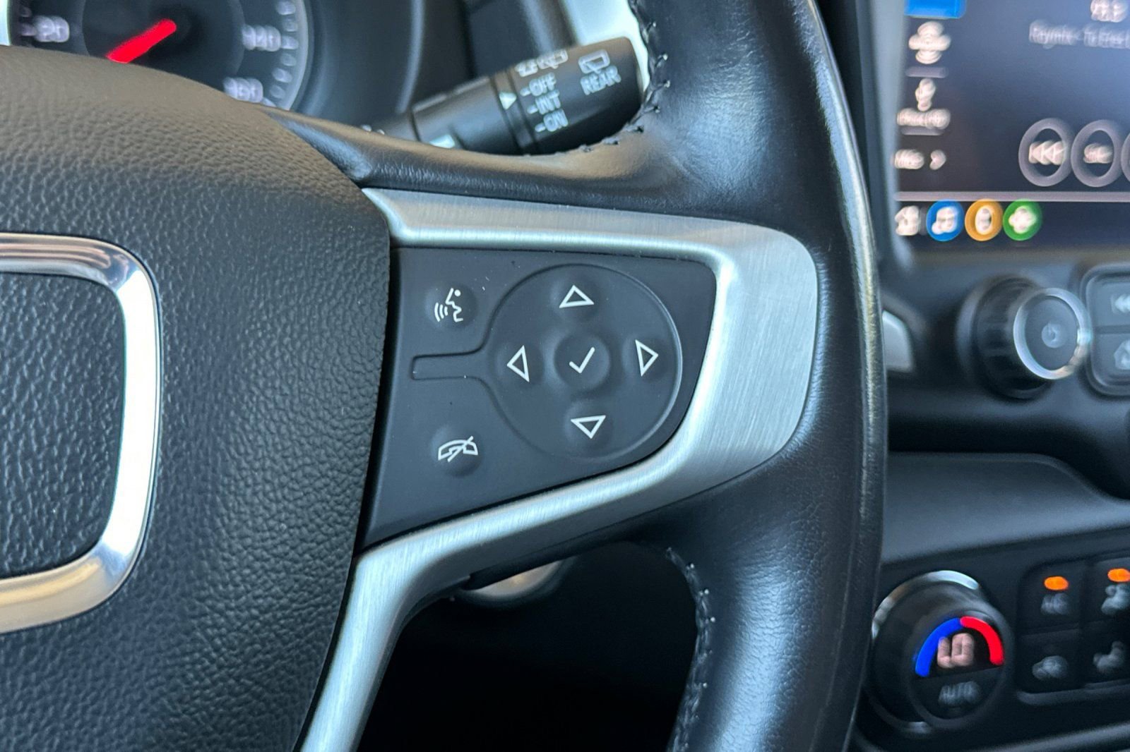 Used 2021 GMC Terrain SLT w/ Elevation Edition FWD image 38