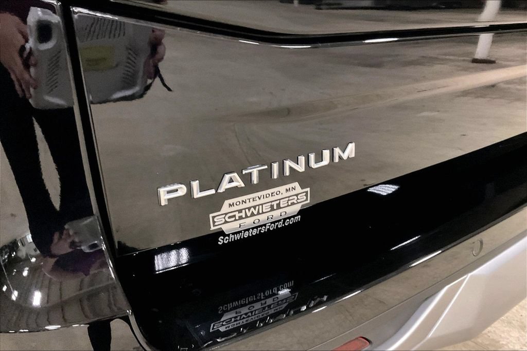 Certified 2025 Ford Expedition Max Platinum w/ Driver's Package AWD/4WD image 8