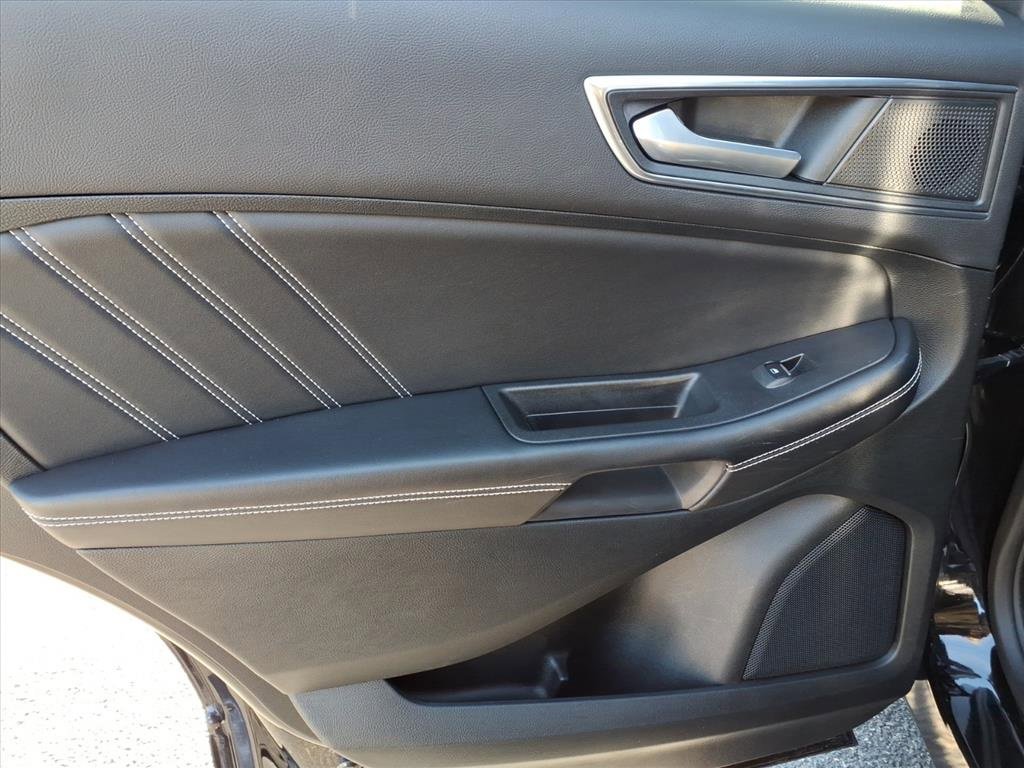 Certified 2022 Ford Edge ST image 15