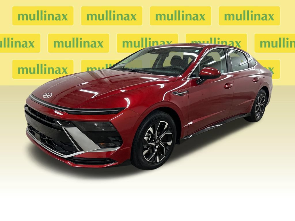Used 2025 Hyundai Sonata SEL FWD image 14