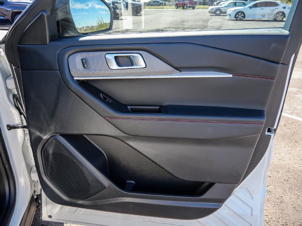 Certified 2025 Ford Explorer ST-Line RWD image 20