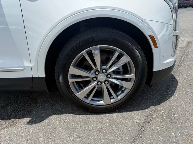 Used 2022 Cadillac XT5 Premium Luxury w/ Platinum Package FWD image 8